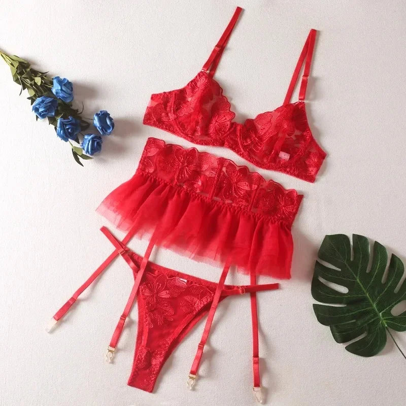 # Ensemble de Lingerie Sexy en Dentelle Brodée – 3 Pièces